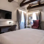 Hotell Radisson Collection Hotel, Palazzo Nani 5*
