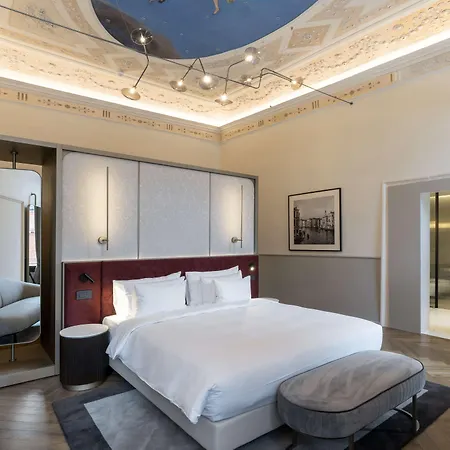 מלון Radisson Collection Hotel, Palazzo Nani 5*