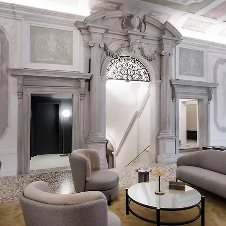 מלון Radisson Collection Hotel, Palazzo Nani 5*