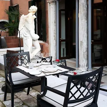 Radisson Collection Hotel, Palazzo Nani 호텔 5*