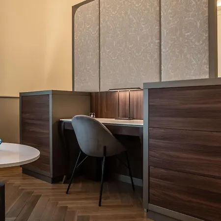 Radisson Collection Hotel, Palazzo Nani מלון 5*