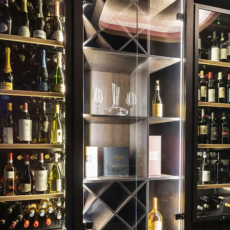 Radisson Collection Hotel, Palazzo Nani 5* Venedik